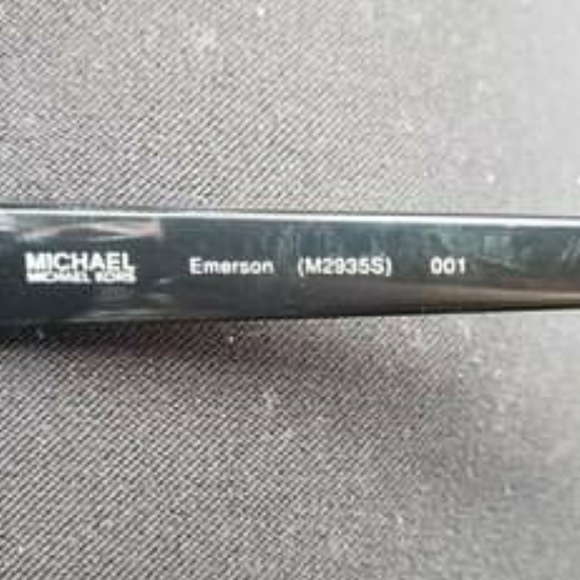 AUTHENTIC MICHAEL KORS SUNGLASSES - Picture 3 of 3